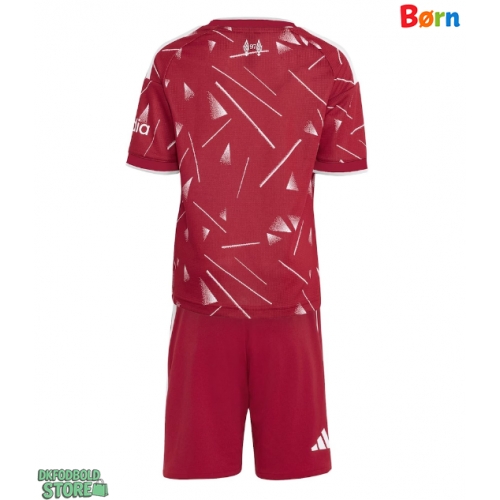 Liverpool Replika Babytøj Hjemmebanesæt Børn 2026-27 Kortærmet (+ Korte bukser)
